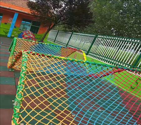 彩色防墜網(wǎng)